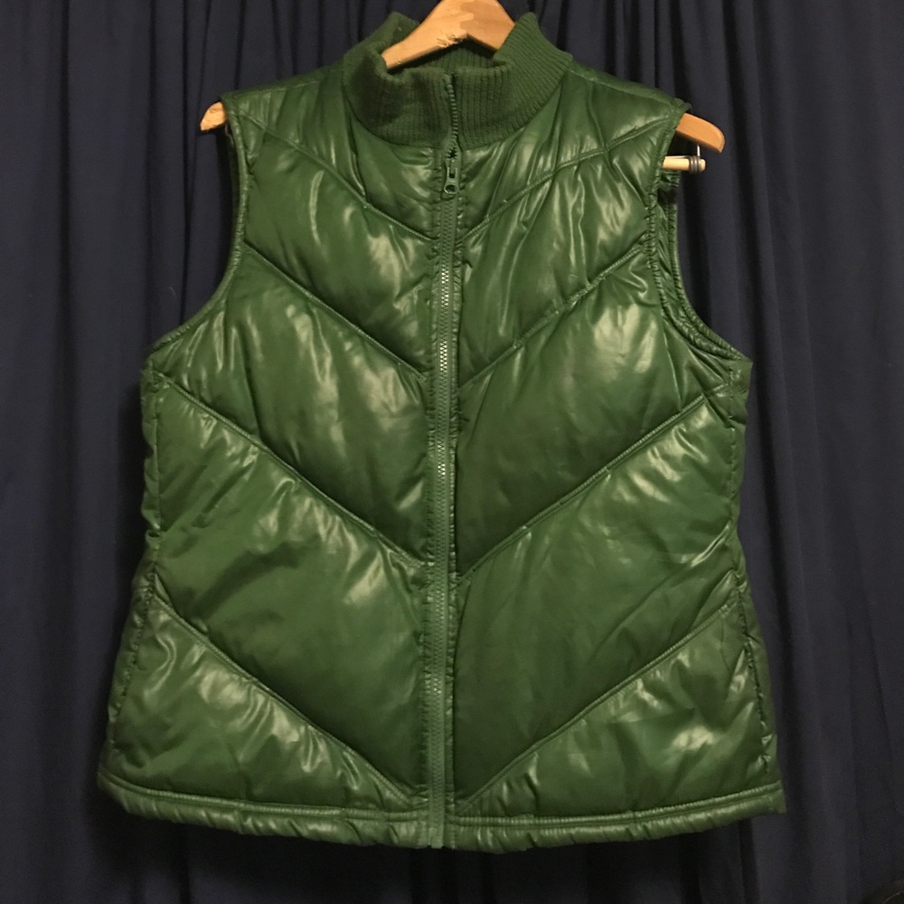 Old Navy Puffer Vest