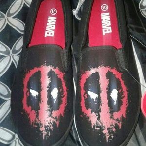 Deadpool shoes