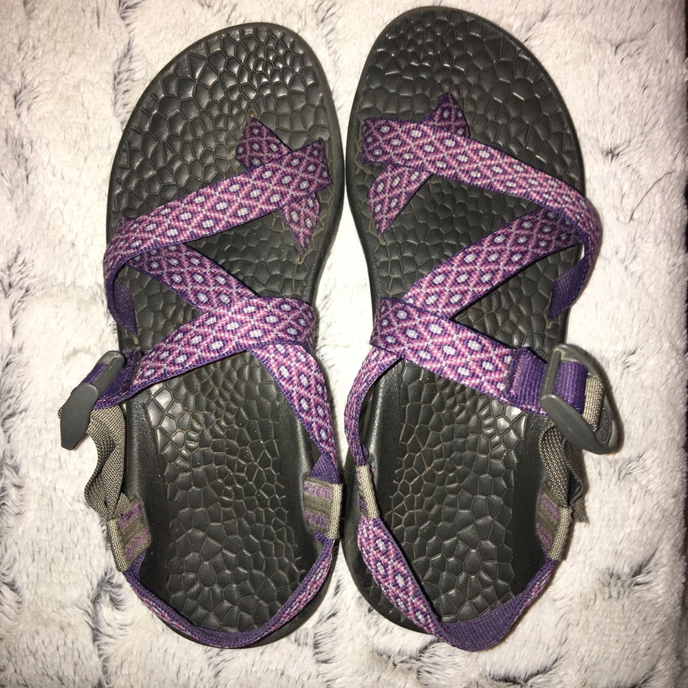 WOMEN'S CHACOS SIZE 8