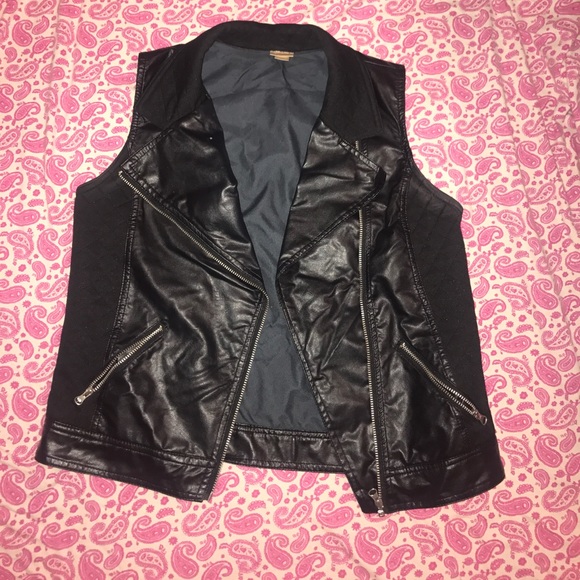 Leather jacket - Picture 2 of 2