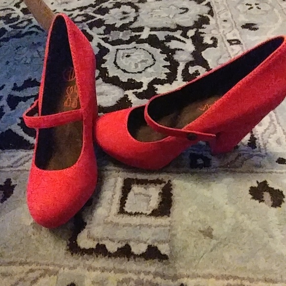 Big Buddha Shoes - FLASH SALE Pink Chunky Mary Jane Platform Heels