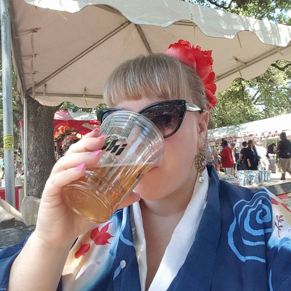 Meet your Posher, Alicia - Picture 1 of 1