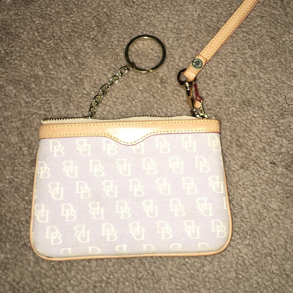 Dooney & Bourke Handbags - Dooney & Bourke wristlet