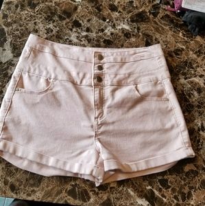 Three button high waist shorts