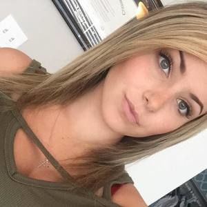 Meet your Posher, Olivia