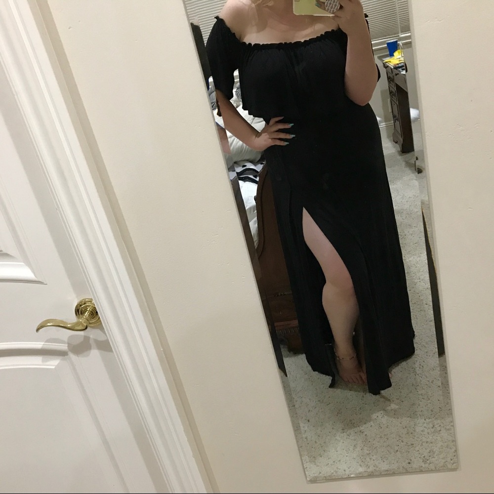 NWOT H&M Off Shoulder Maxi Dress