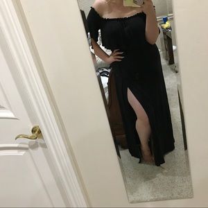 NWOT H&M Off Shoulder Maxi Dress