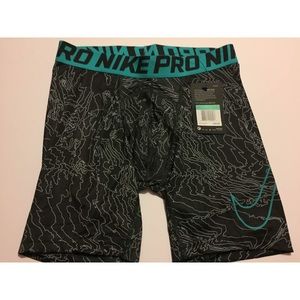 Nike pro XL