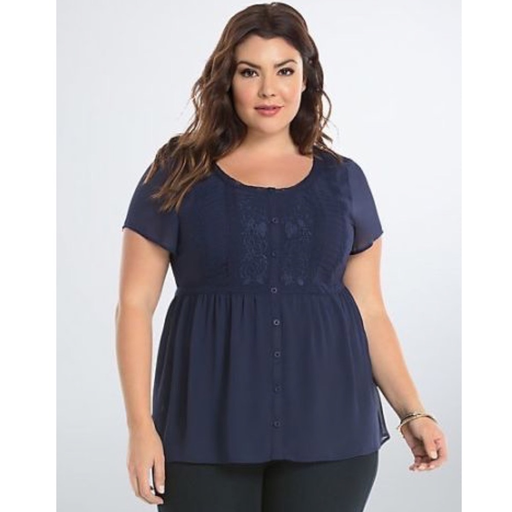 New Torrid Navy chiffon embroidered top Sz 0X