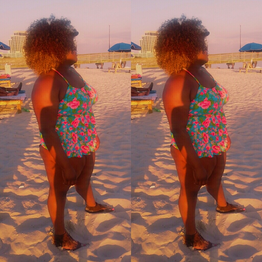 FLORAL SWIM TOP