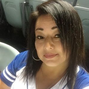 Meet your Posher, Lydia