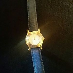 Gucci timepiece