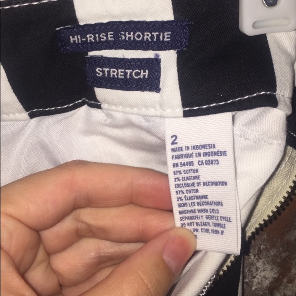 High Rise Shorts - Picture 4 of 4