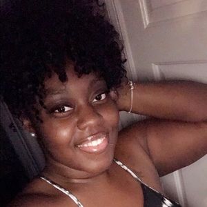 Meet your Posher, Shemetria