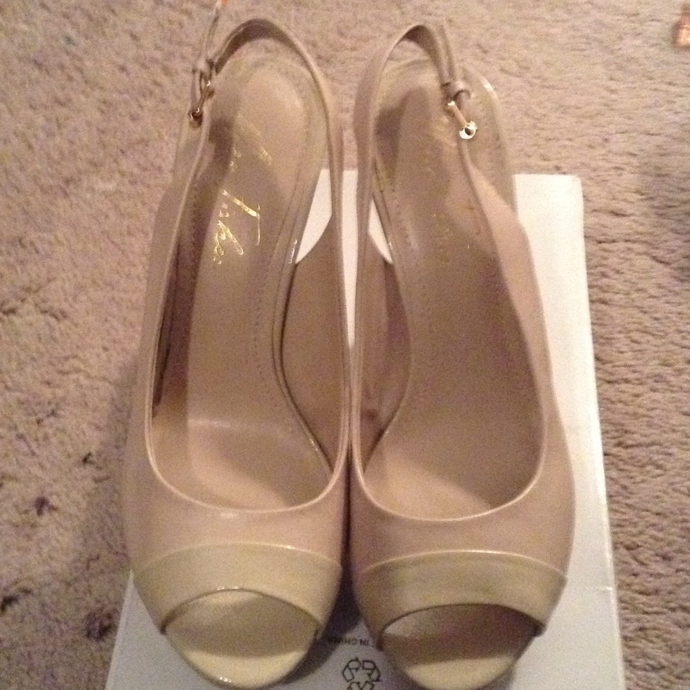 Marc fisher high heel shoes