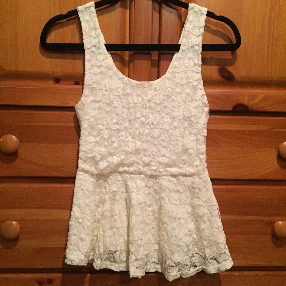 All over lace tank top (cream colored)
