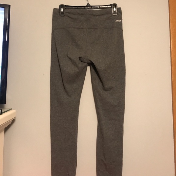 Fitted Full Length Gray Athletic Leggings - Picture 2 of 2