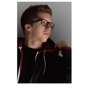 Meet your Posher, Dominick