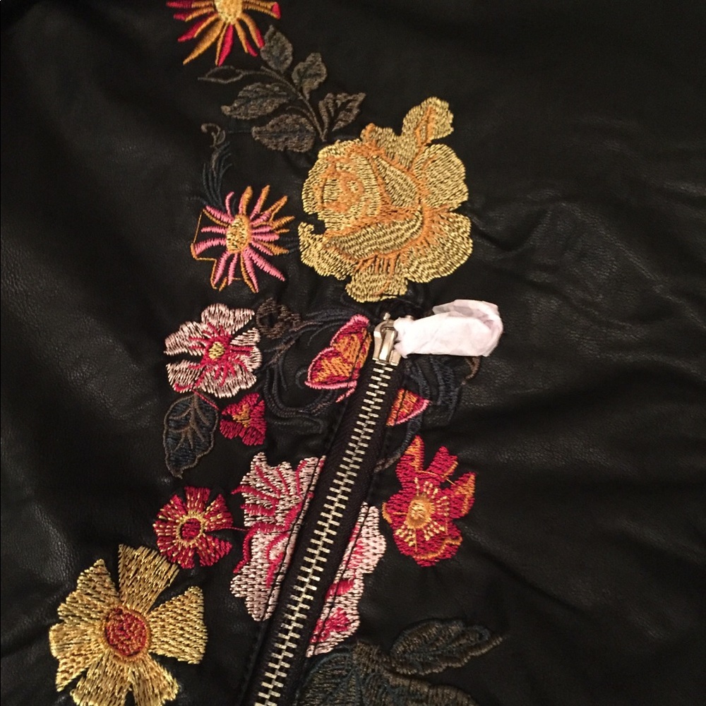 ❤sold❤LOWEST PRICE NOW❤Gorgeous leather bomber - Picture 6 of 8