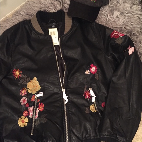 ❤sold❤LOWEST PRICE NOW❤Gorgeous leather bomber - Picture 3 of 8
