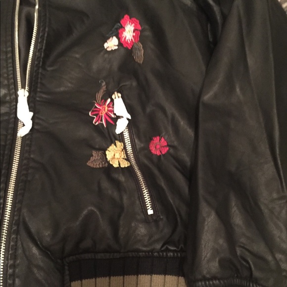 ❤sold❤LOWEST PRICE NOW❤Gorgeous leather bomber - Picture 7 of 8