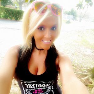 Meet your Posher, Angela