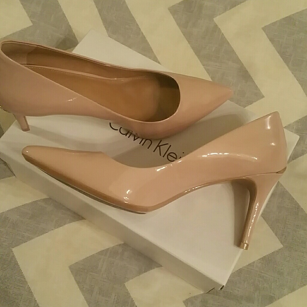Patent leather powder pink pumps 3inch