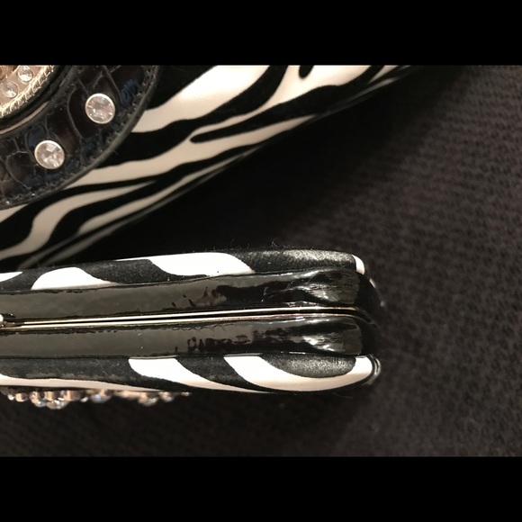 Handbag - Picture 2 of 4