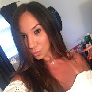 Meet your Posher, Gina