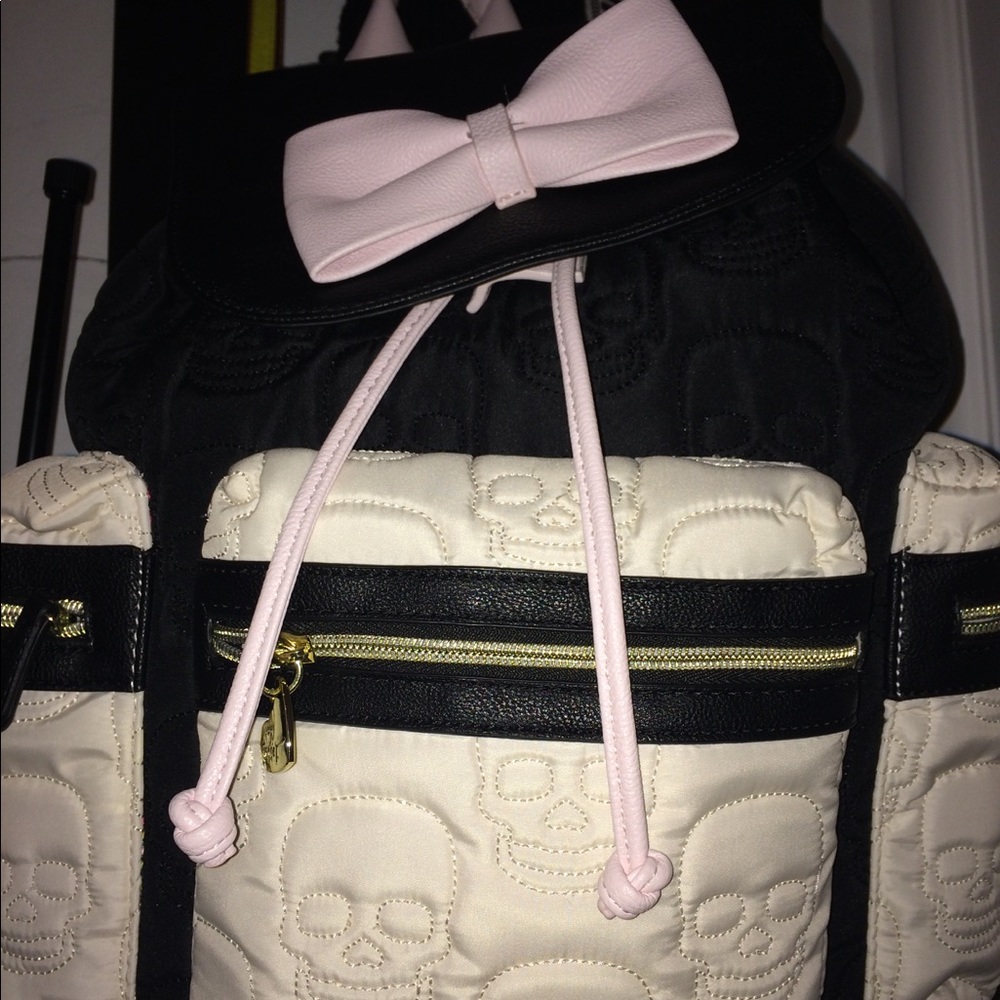 Betsey Johnson skull backpack