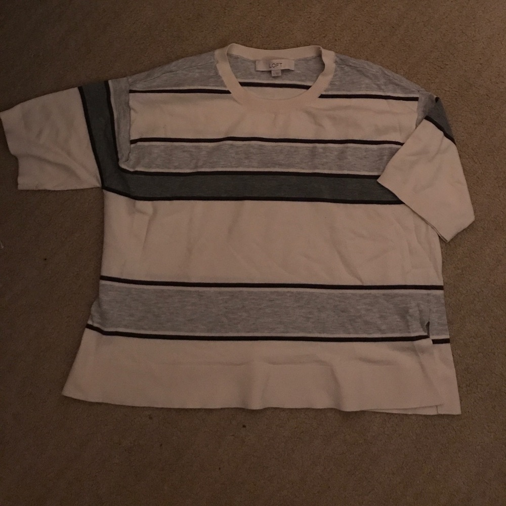 The LOFT short sleeve sweater