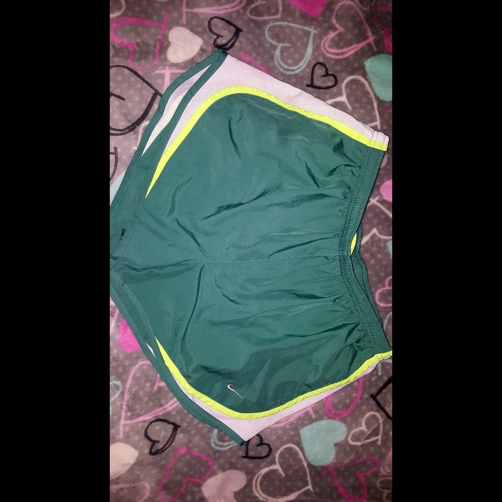 BRAND NEW ! Nike dri fit shorts