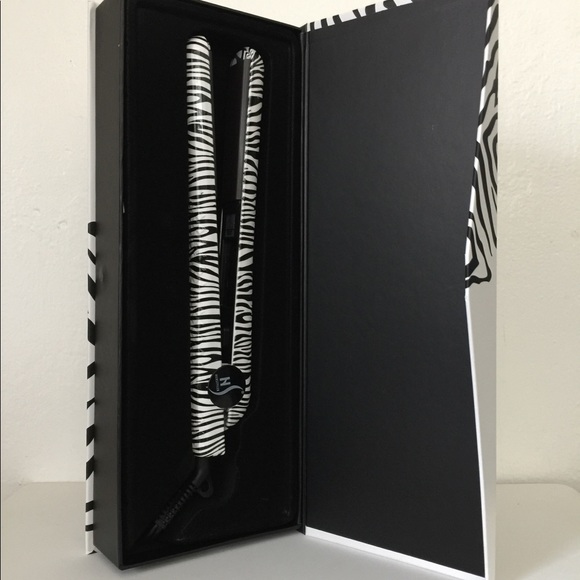 Animal Print Straightening Tool (black and white)
