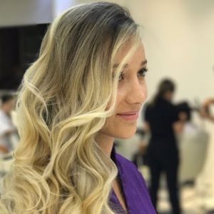 Meet your Posher, Luz patricia