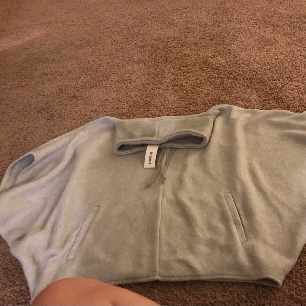 BB Dakota poncho
