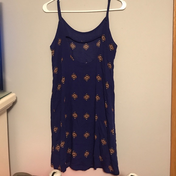 NEVER WORN Dress - Picture 2 of 2