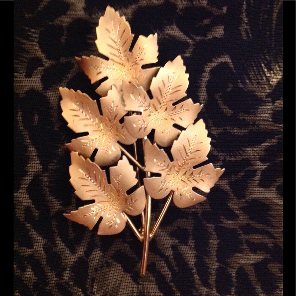 CRCO 12K Gold Filled Pin Brooch Designer Reis