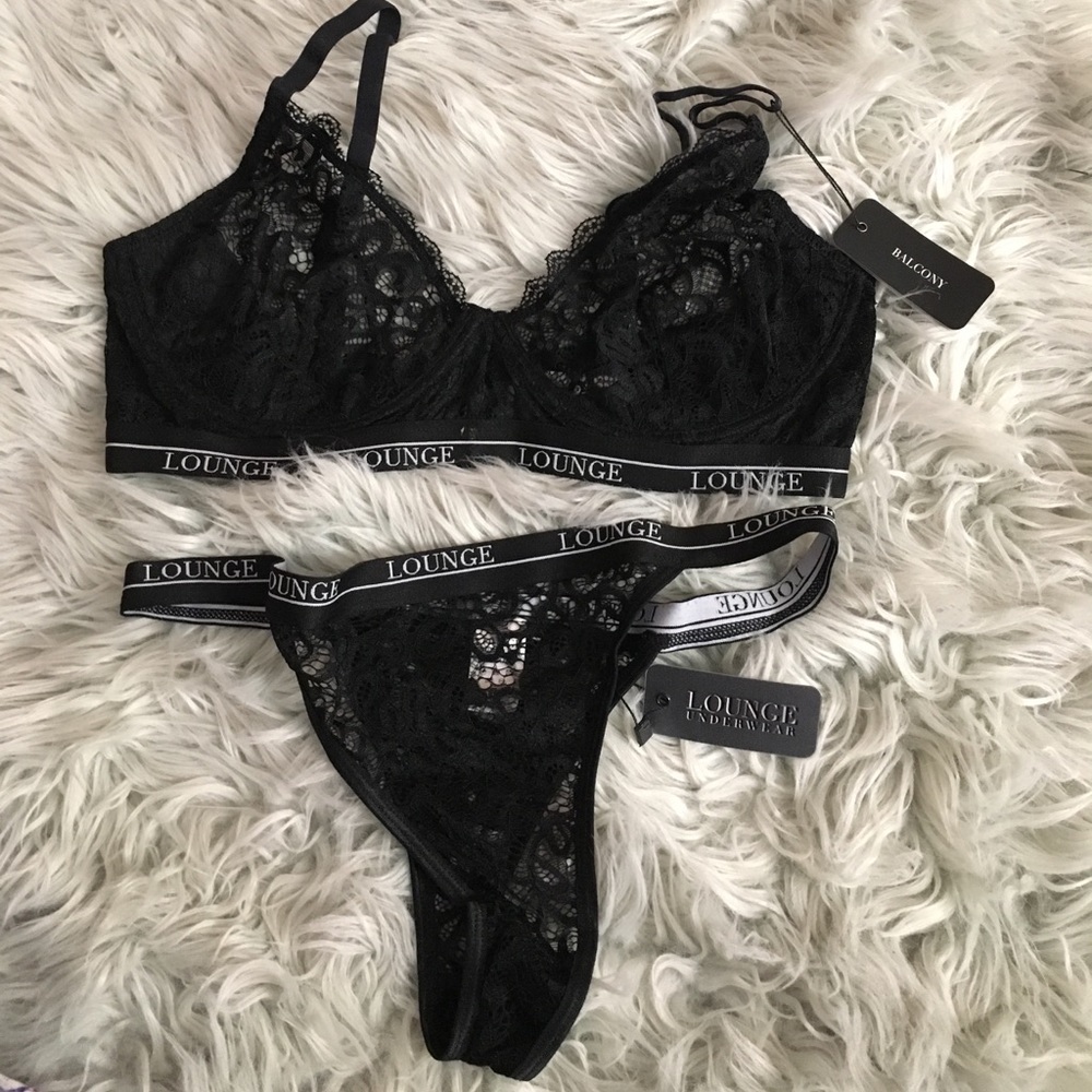 Lounge bra and thong set 36E