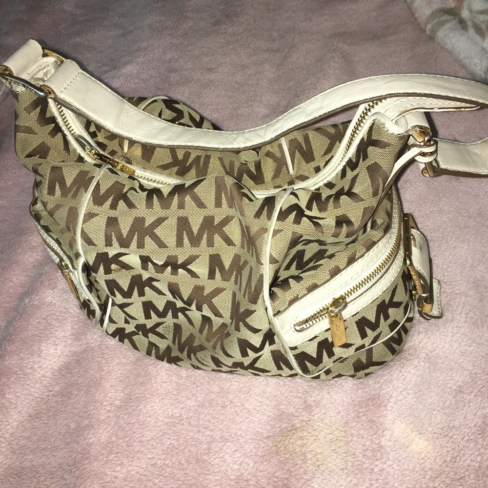 Michael Kors purse ♥️