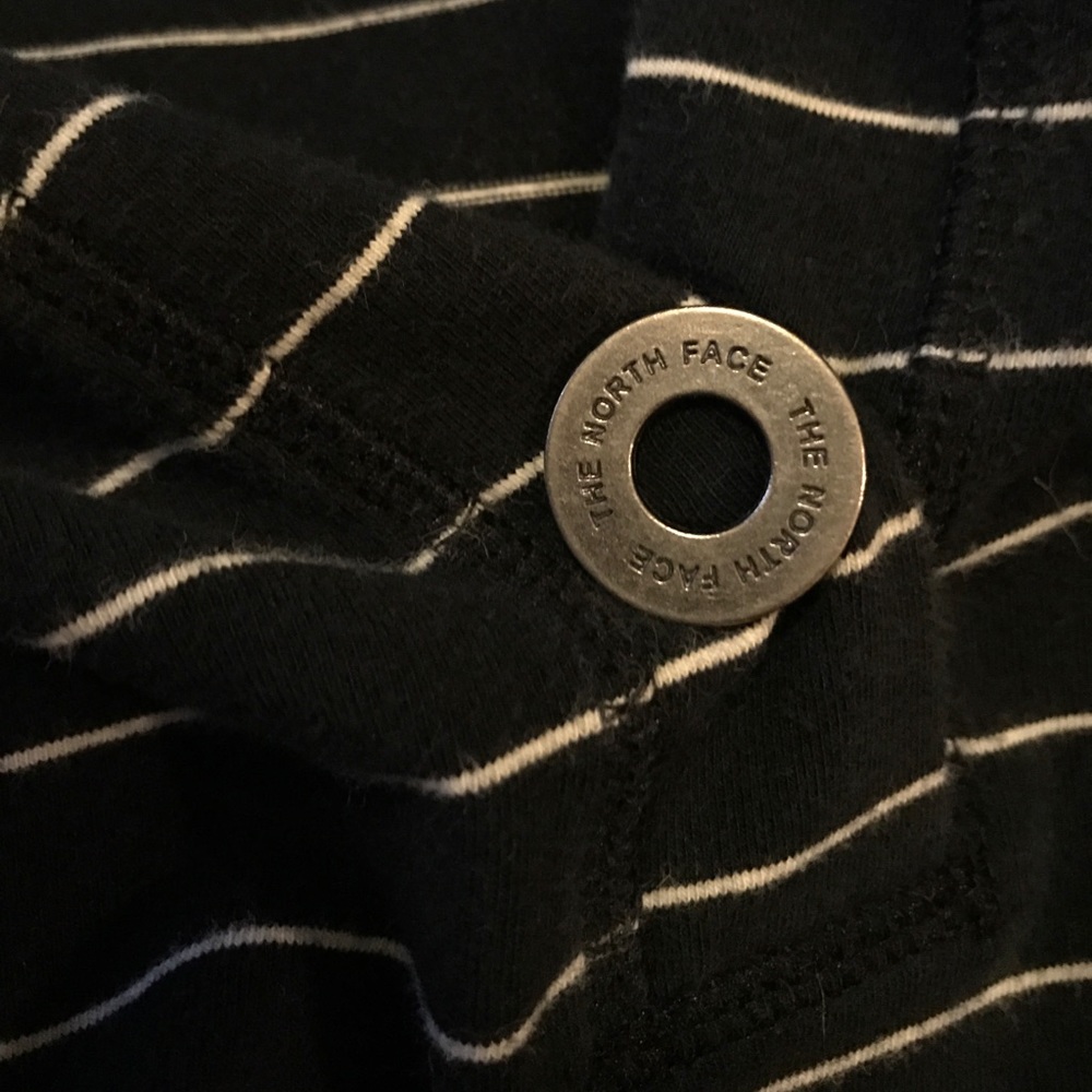 North Face Pullover - image 5