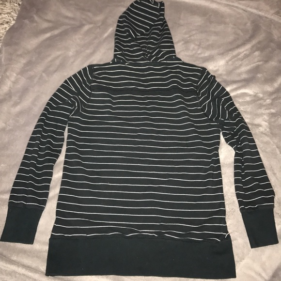 North face pullover - Picture 4 of 5