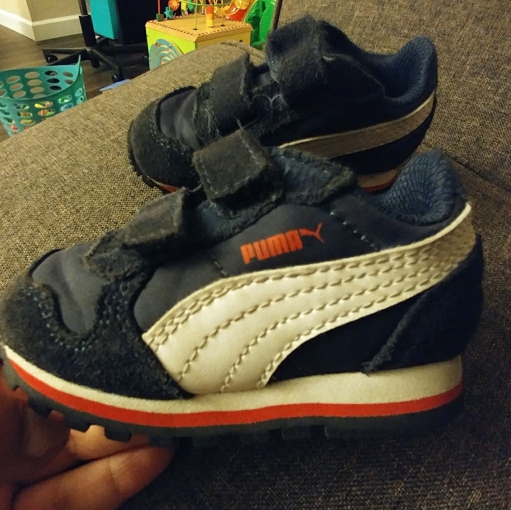 PUMA Baby Shoes Size 3 Navy Blue, Velco, GREAT Fit