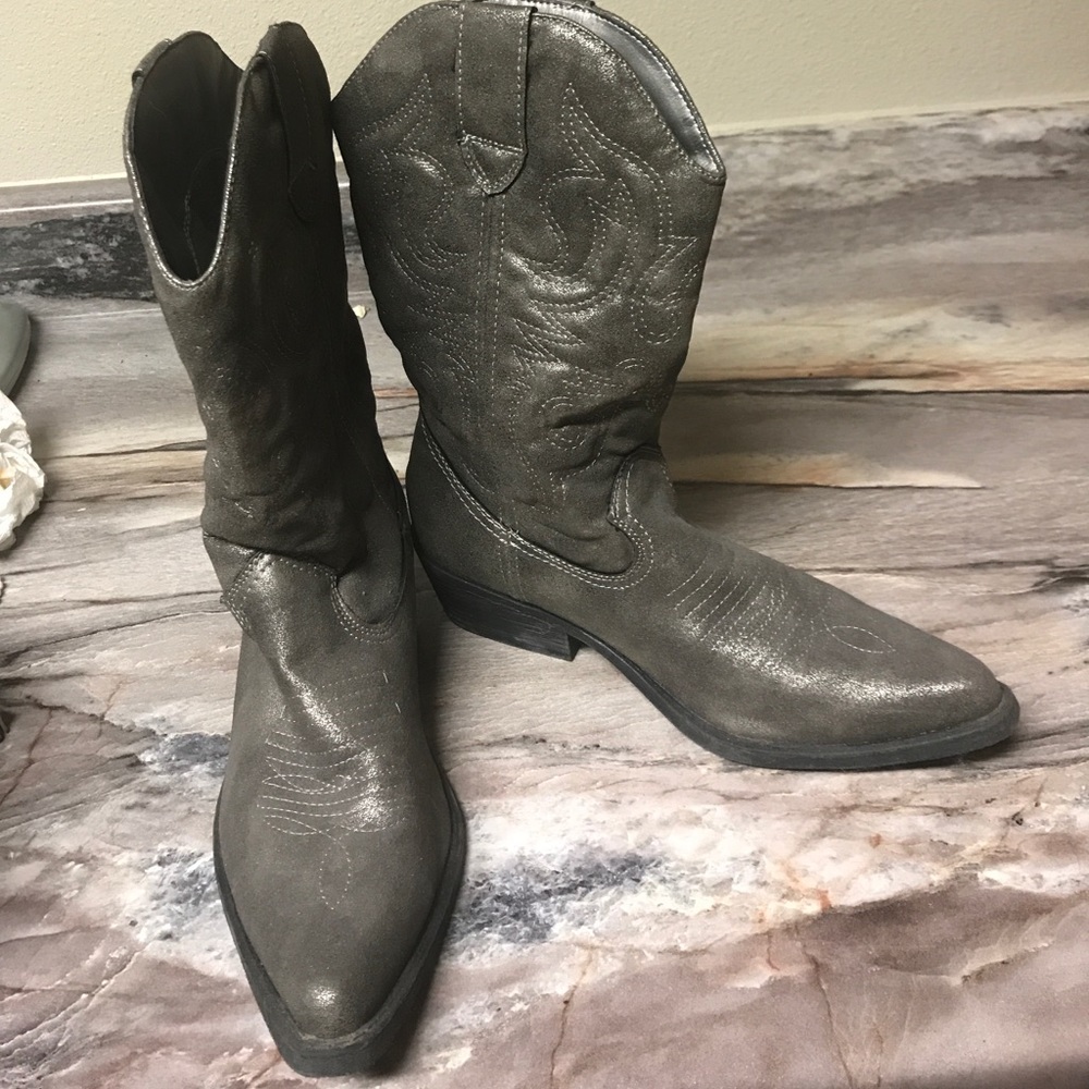 Rampage cowgirl boots