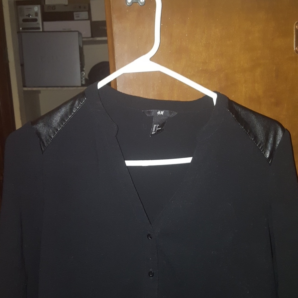 H&M tunic with faux leather shoulders