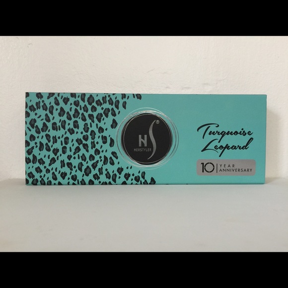 Turquoise Leopard Print Hair Straightener main image 2