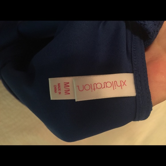 Blue dress with bow cutout on back - Picture 4 of 4