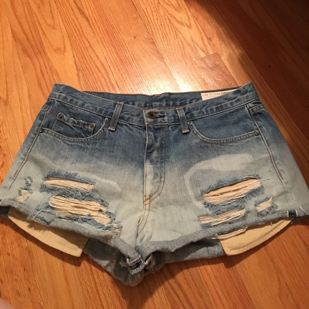 Rag & Bone Jean distressed ombré denim shorts!