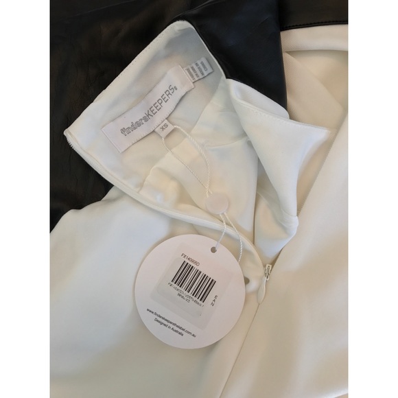 FINDERS KEEPERS Parodie Dress | BlkWht - Picture 6 of 6