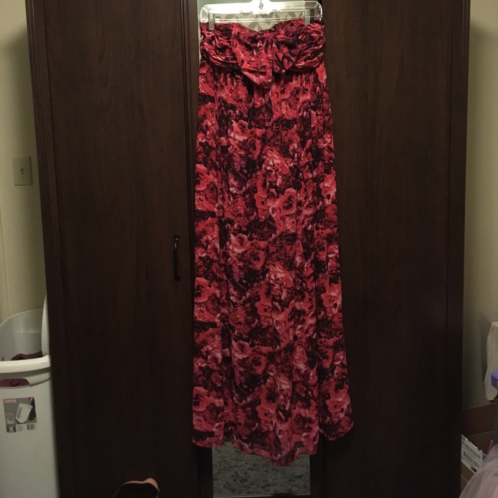 Strapless dress