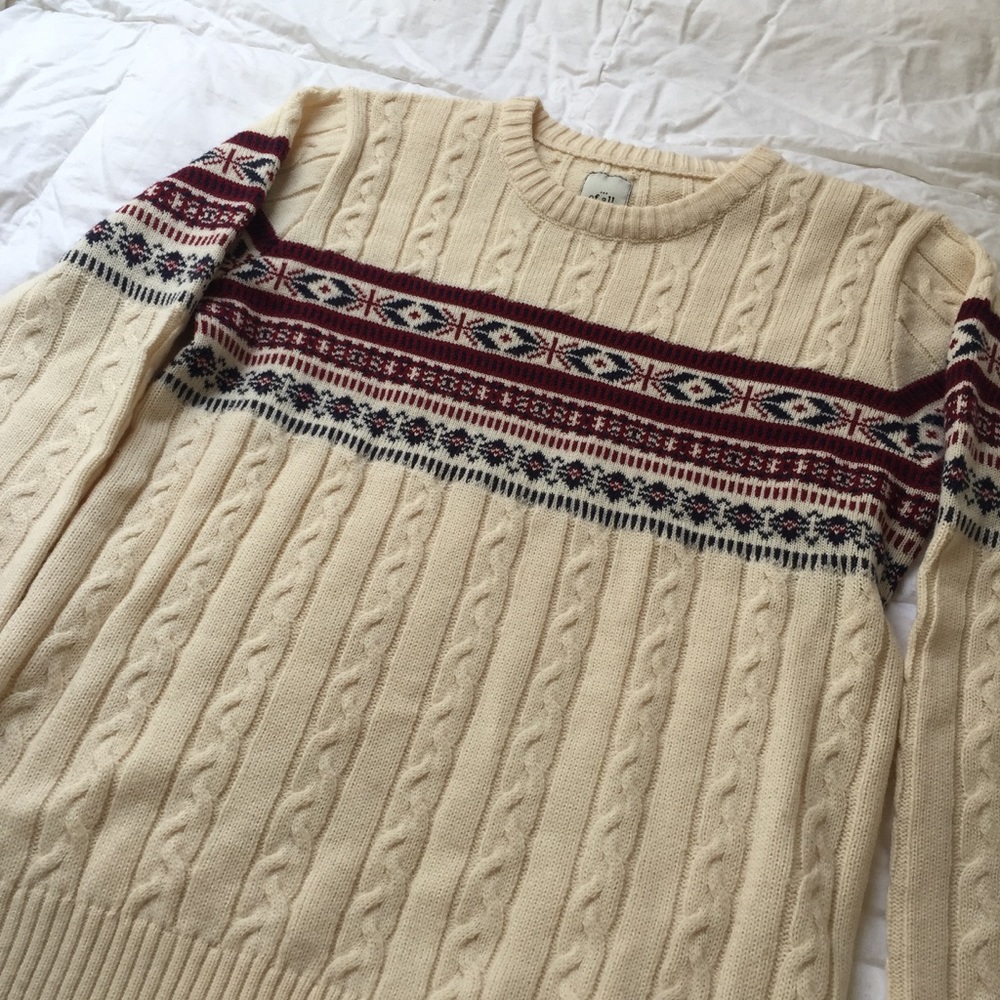 Of All Threads Beige Red Sweater L